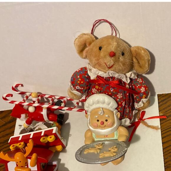 Ornament Bundle Lot Candy Cane Avon Mouse Gingerbread 1990 Elves Santa SeeSaw - Picture 6 of 10